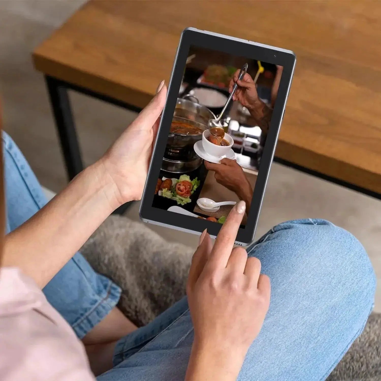 7-Inch Android Tablet M7 Compact for Entertainment