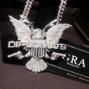 Stylish Gold Pendant For Gift