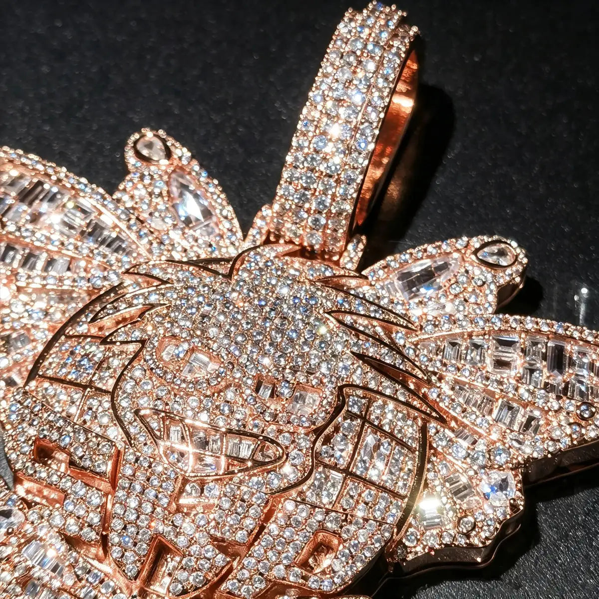 Full Diamond Iced‑Out Butterfly Cartoon Pendant Hip Hop — product view 6