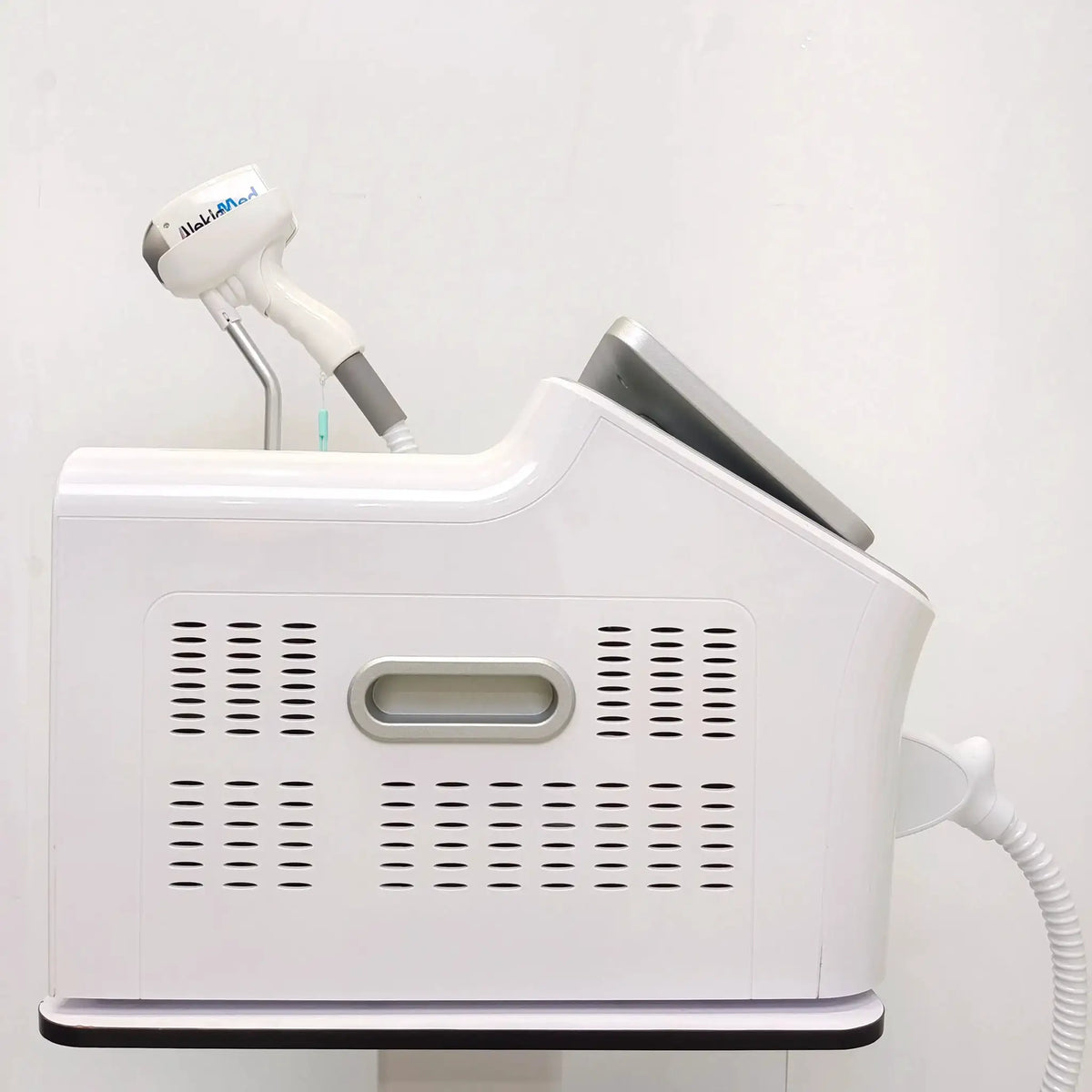 Sale 2026 4000W Soprano Diode Ice Titanium Laser Hair Removal Machine with 4 Wavelengths Alexandrite Hair Removal Device