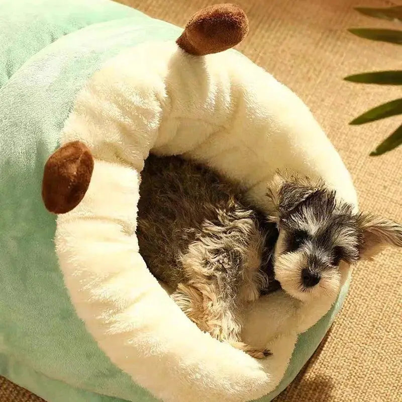 MADDEN Cozy Dog Kennel Bed Breathable Cute Slippers Design