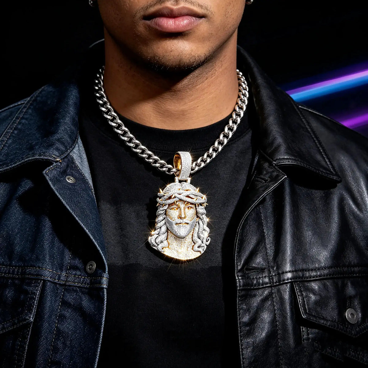 Gold Jesus Face Pendant Necklace — product image 3