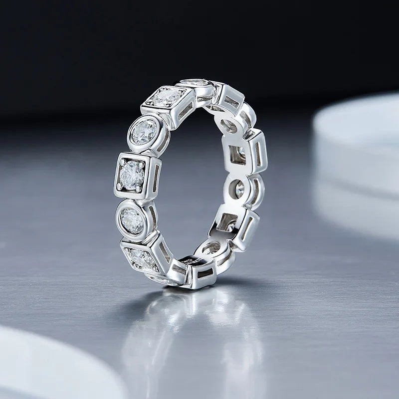 Carat Round Emerald Heart D