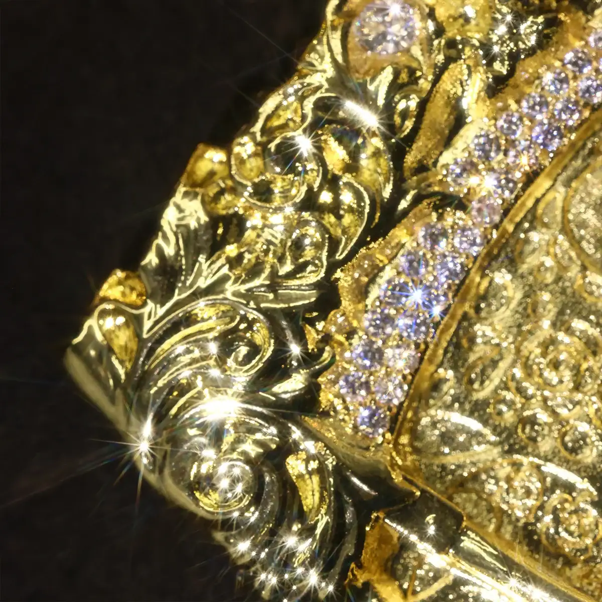 Luxury Gold Plated Saint Pendant — product image 4