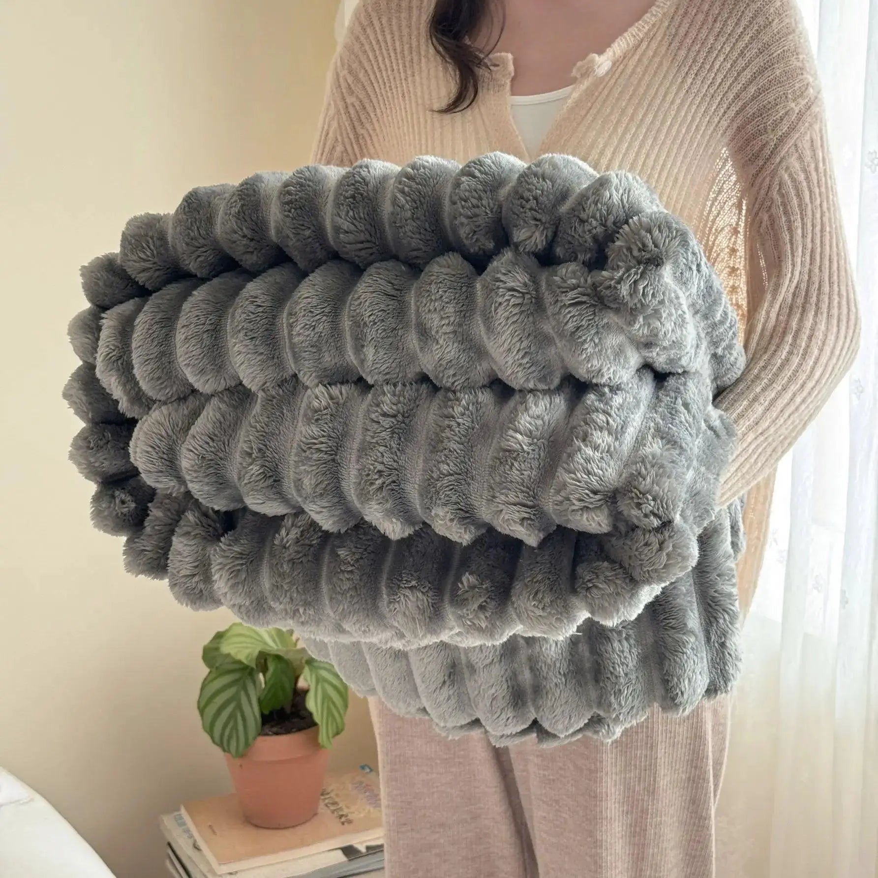 1 Piece of Super Soft Thickened Blanket for Warm Sleep - OurLum.com