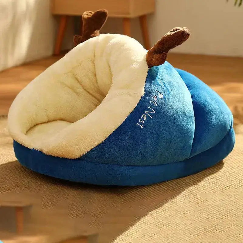 MADDEN Cozy Dog Kennel Bed Breathable Cute Slippers Design