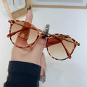 2024 Retro Oval Sunglasses for Women UV400 Designer Shades