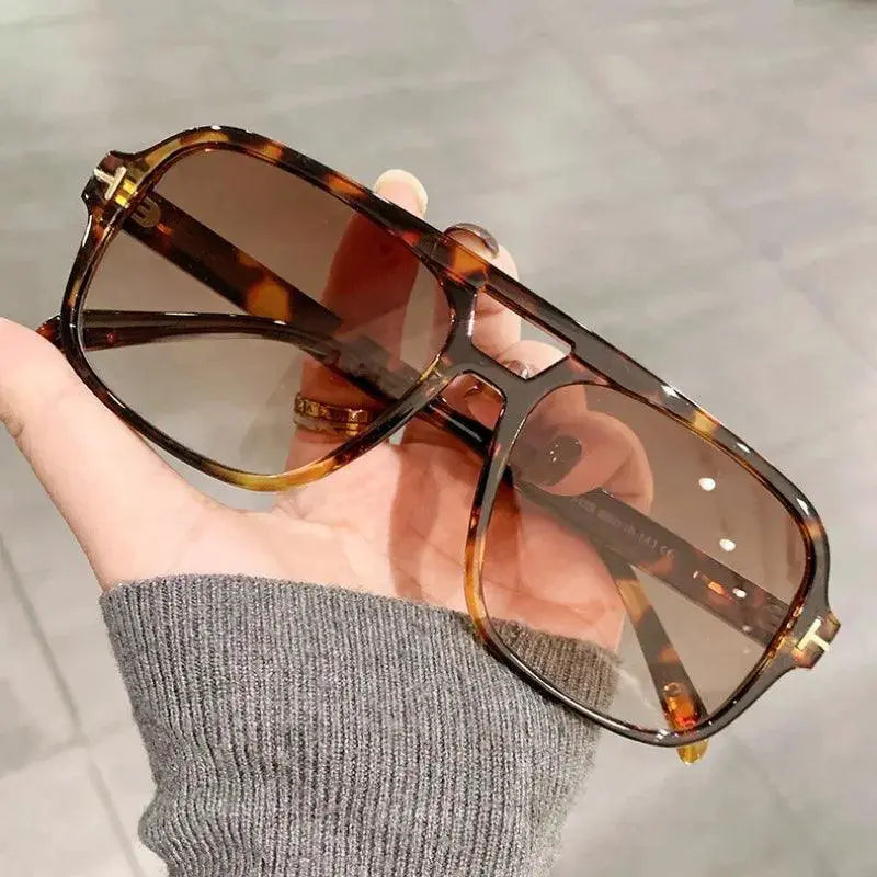Retro Oversized UV400 Sunglasses for Men and Women Fashion