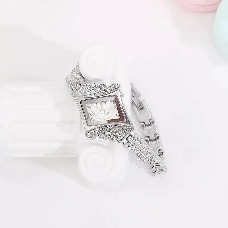 Elegant Heart Rhinestone Womens Watch Luxe Timeless Style