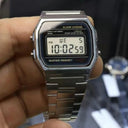 Vintage Stainless Steel Link Digital Watch Classic Elegance