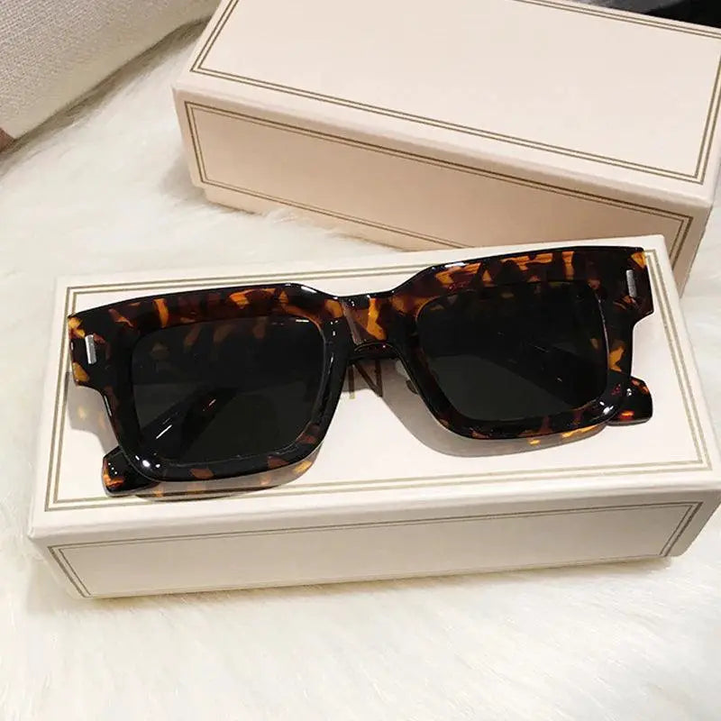 Unisex Ocean Color Square Sunglasses UV Protection