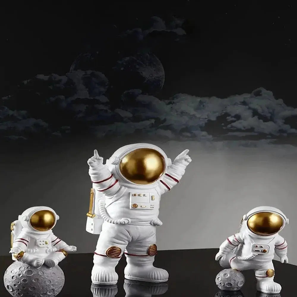 Astronaut Figure Statue Spaceman Sculpture Educational Decor