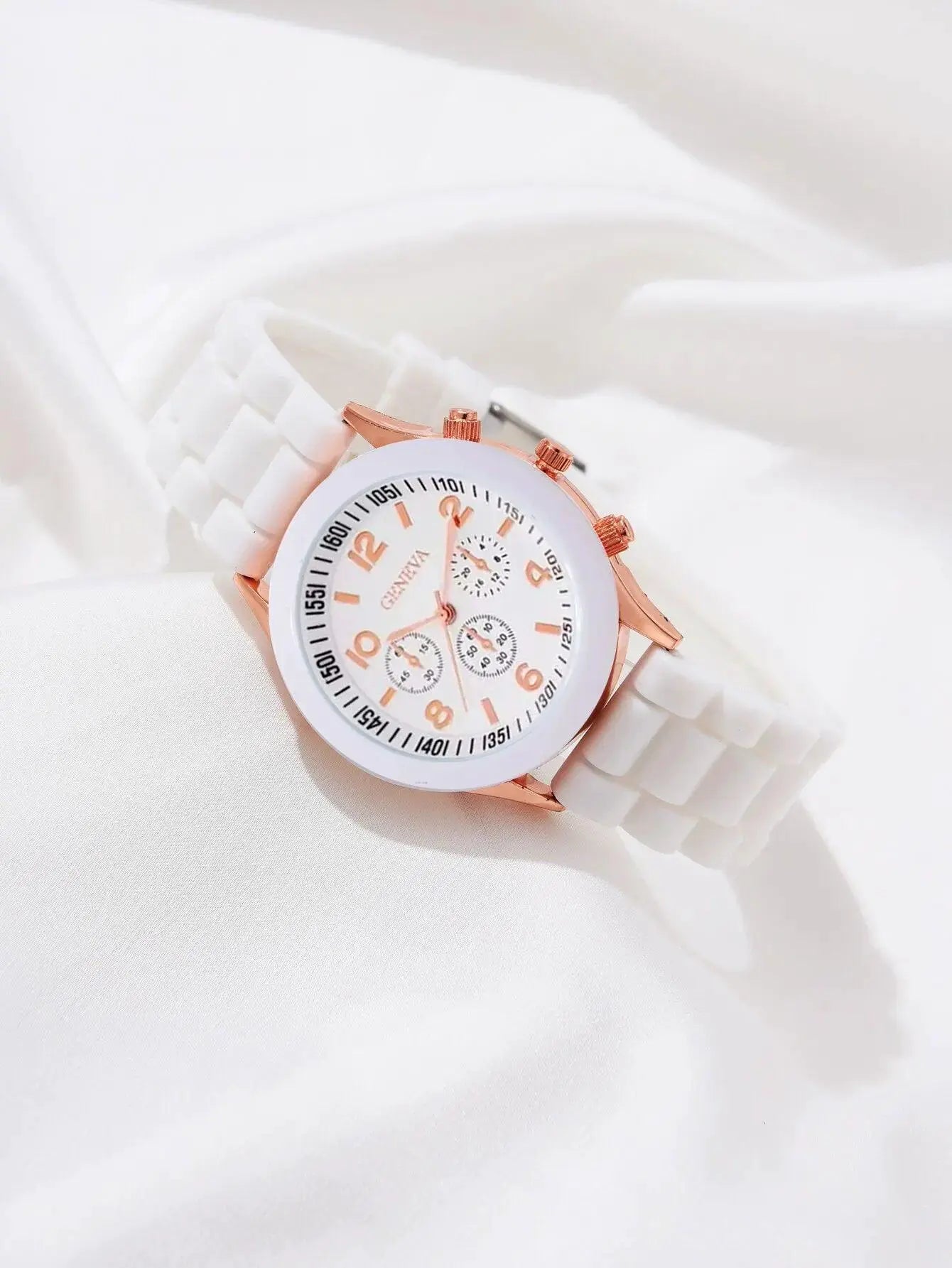 Luxury Womens Silicone Strap Quartz Watch Elegant Timepiece