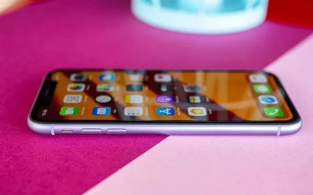 Unlocked Apple iPhone 11 A13 Chip 6.1 Inch Display
