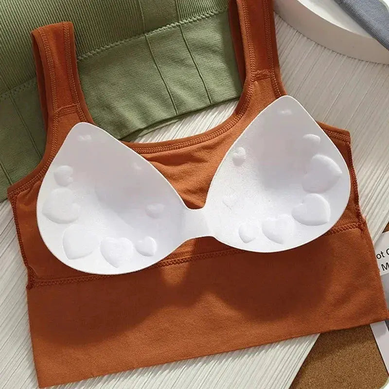 Seamless Women's Fitness Crop Top With Beautiful Back Design