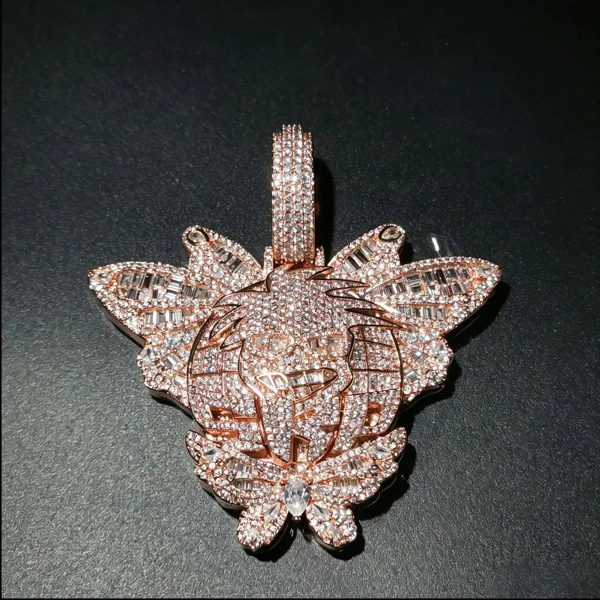 Full Diamond Iced‑Out Butterfly Cartoon Pendant Hip Hop — product view 2