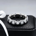 Carat Round Emerald Heart D