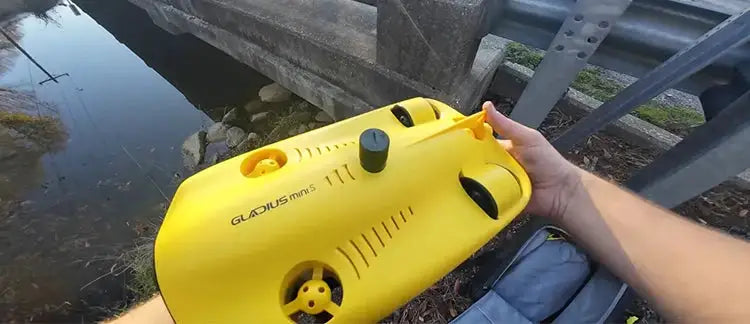 Stealth Innovation Submarine GLADIUS Mini S Professional Underwater Drone Fish Finder Remote Control FHD Camera Brushless Motor