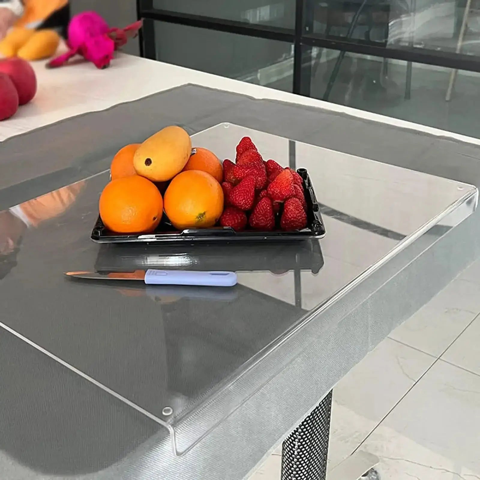 Acrylic Transparent Cutting Board With Lip Anti Slip Gadget