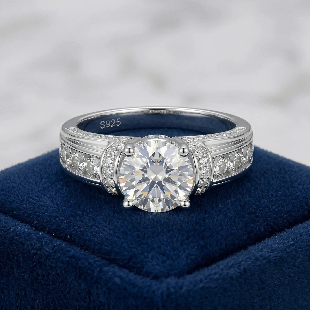 Sparkling Moissanite Diamond Ring — product image 2