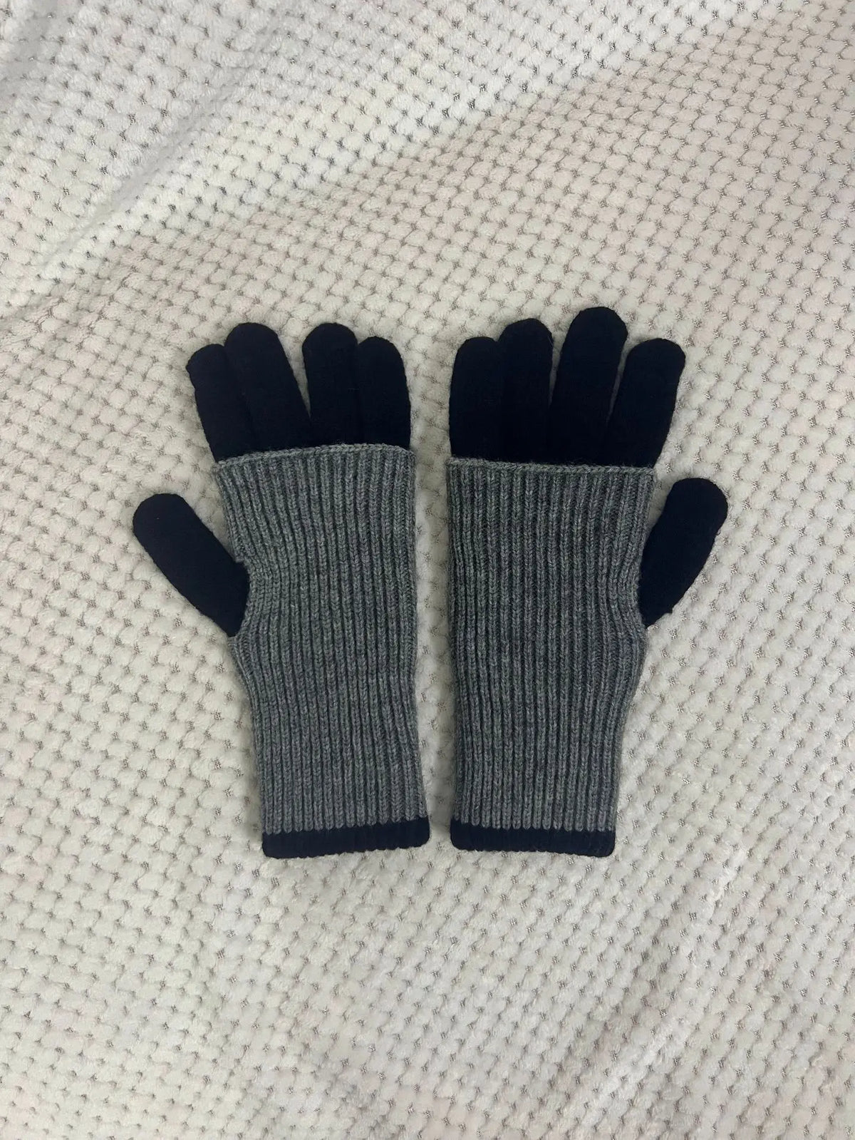 Colorblock Ribbed Winter Knit Gloves