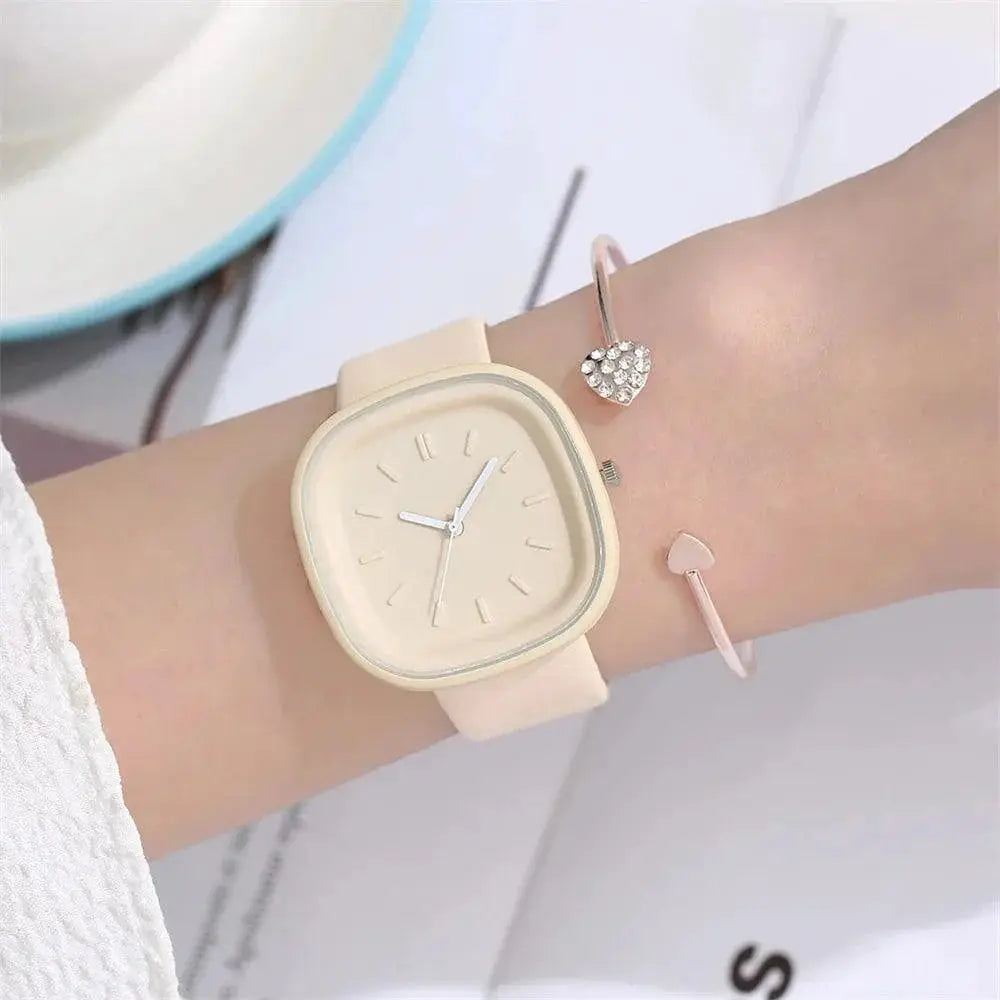 Elegant Square Quartz Watch For Fashionable Ladies