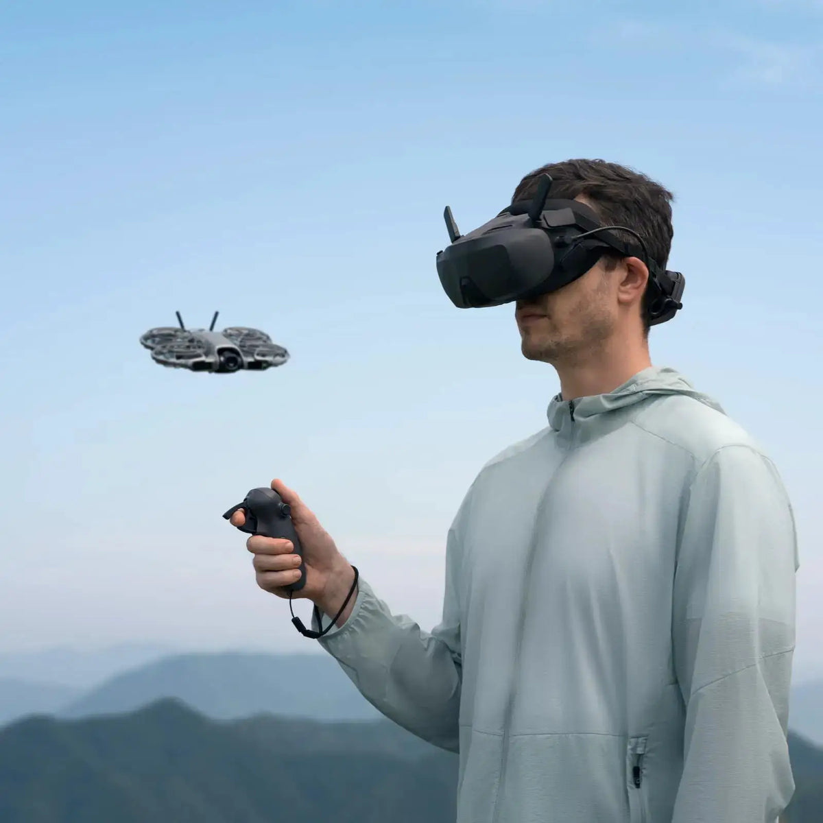 DJI Neo 2 Motion Fly More Combo - Drones with a Camera and Optional Accessory, Drone 4K Professional Imaging, Immersive FPV Drone with Goggles N3, Motion Controller, Palm Takeoff & AI Tracking for Vlog, Hiking & Cycling