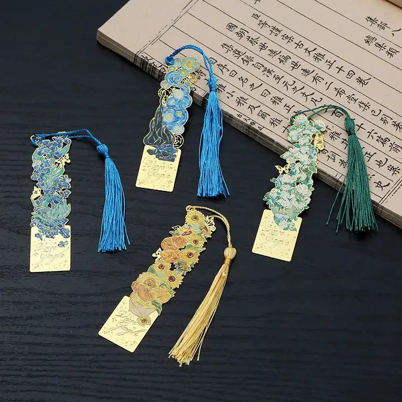 Retro-Style Painted Metal Bookmark, Floral Openwork Design, With Long Tassels, Suitable For Office Supplies, Students, And Readi