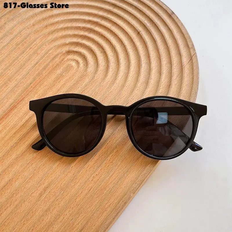 Trendy 2024 Vintage Round Womens Sunglasses UV400 Protection
