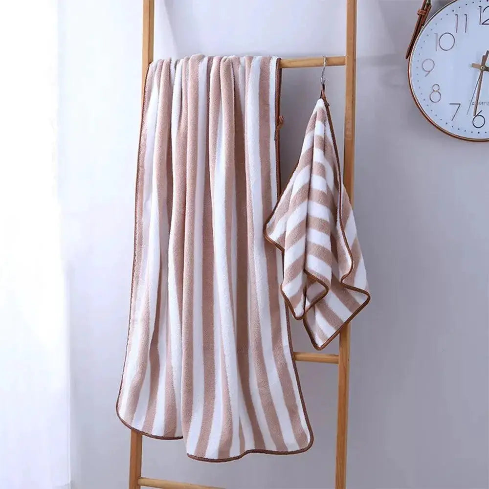 Luxurious Microfiber Towel Set Soft and Absorbent Towels