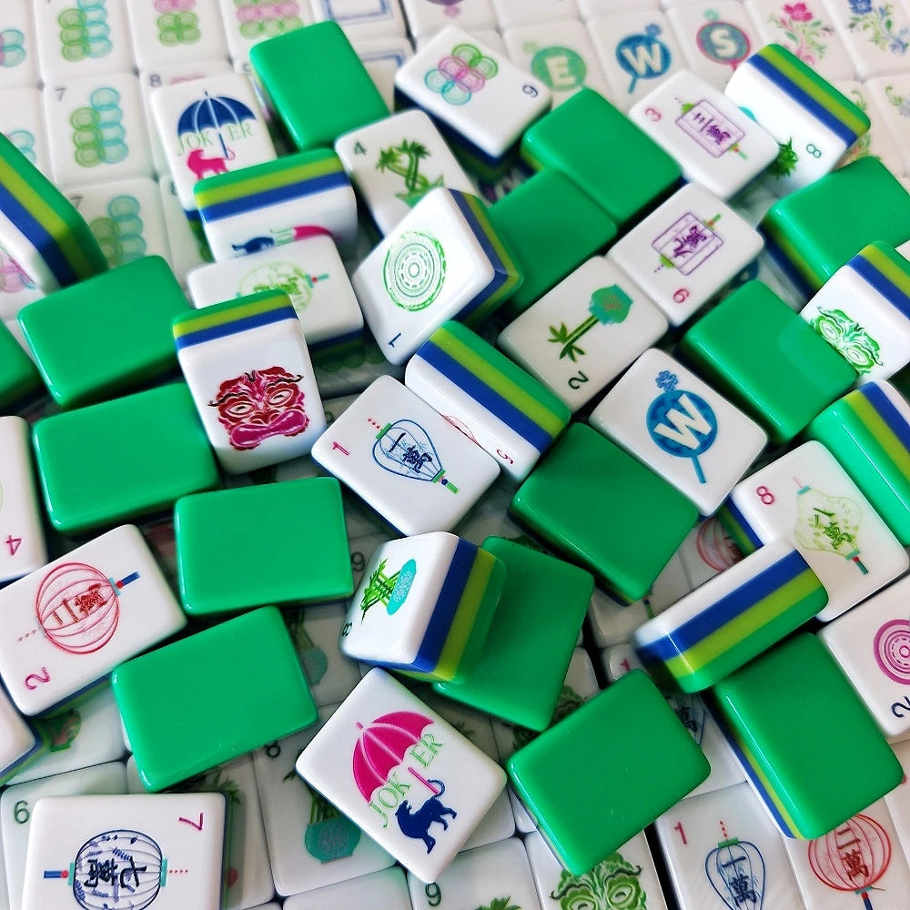 Mahjong Set Family Games