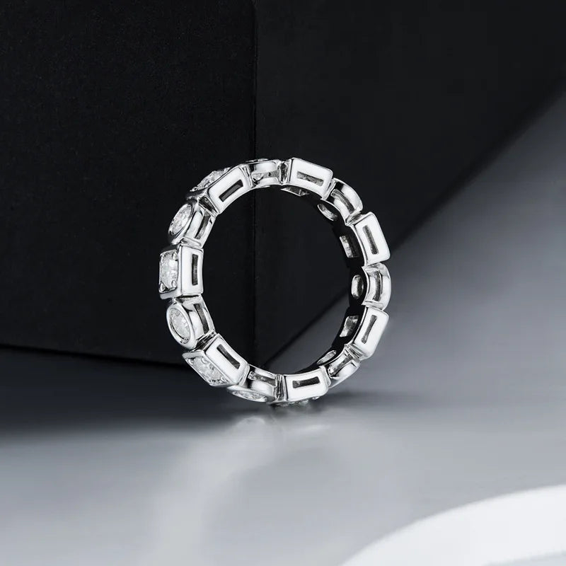 Carat Round Emerald Heart D