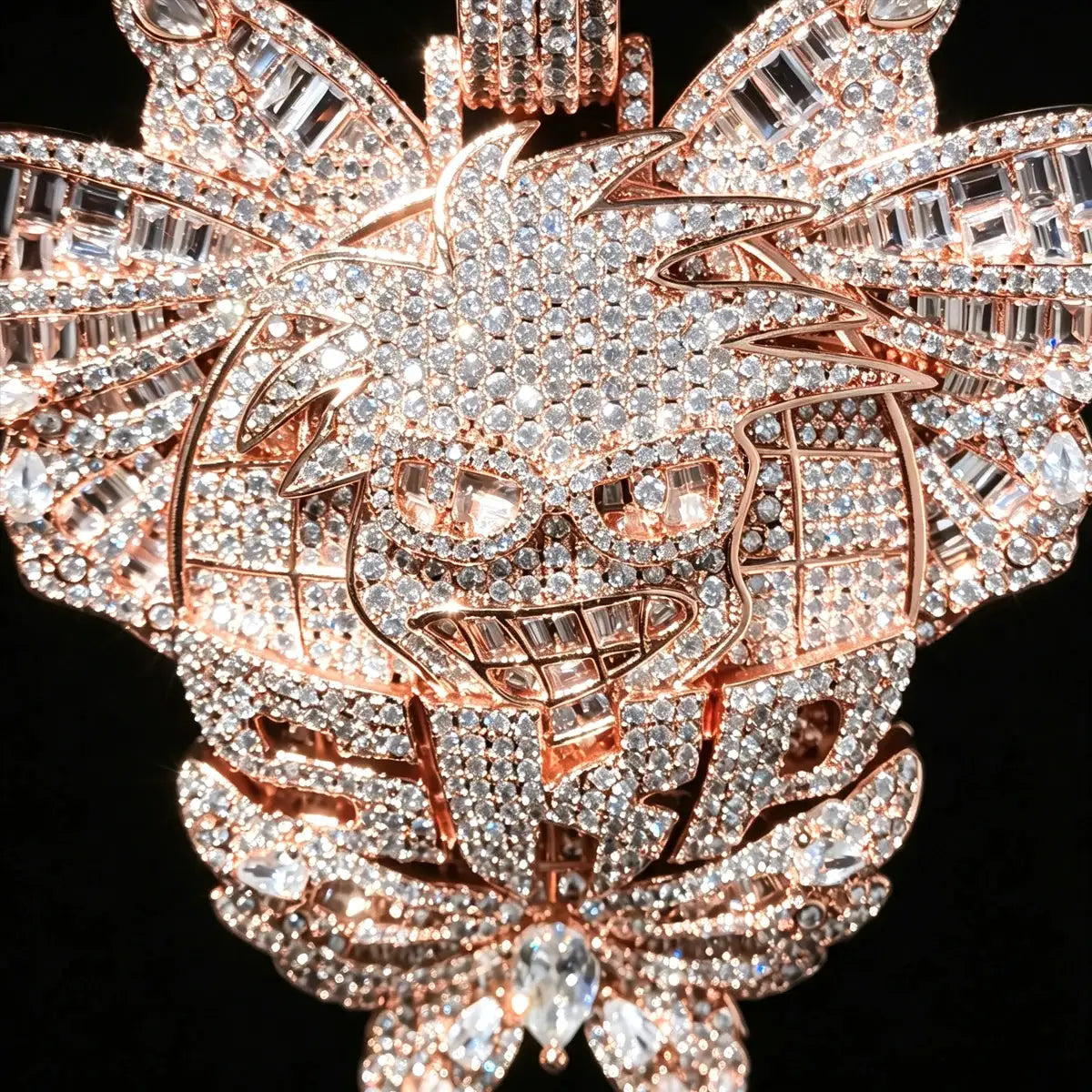 Full Diamond Iced‑Out Butterfly Cartoon Pendant Hip Hop — product view 3