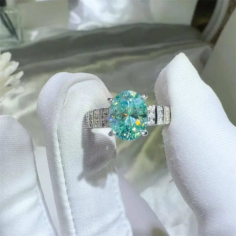 Emerald Green Moissanite Ring For Women — product image 2