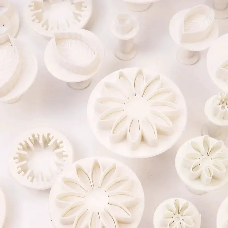 33Pcs Plunger Fondant Cutter Set For Cookies Biscuits Mold