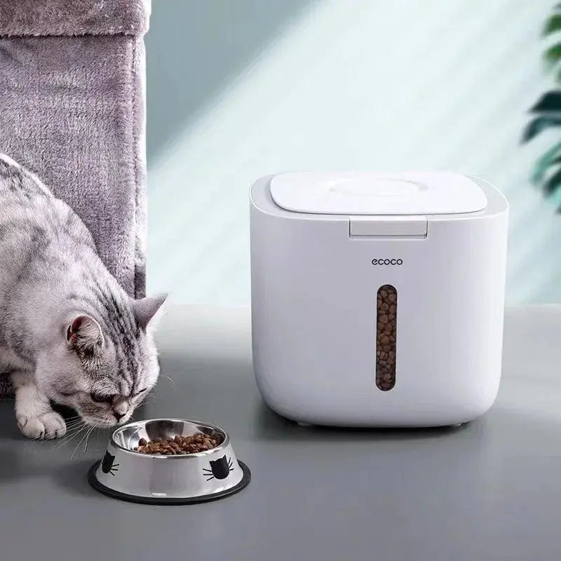 Airtight Pet Food Storage Container With Measuring Cup