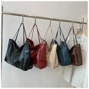 Spacious Tote Bag For Everyday Commute