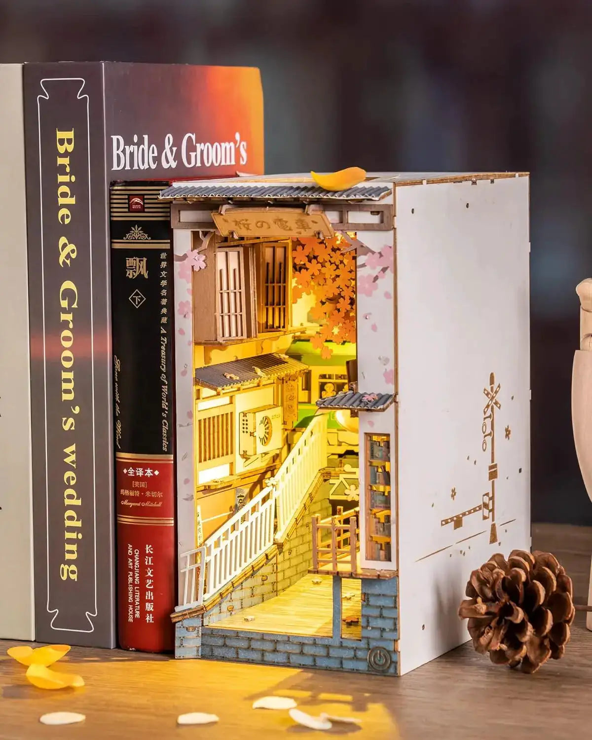 Robotime Sakura Densya Japan Book Nook Kit Glue-Free DIY Miniature House Model Kits 3D Wooden Puzzle Dust Cover Bookshelf Decoration Gift