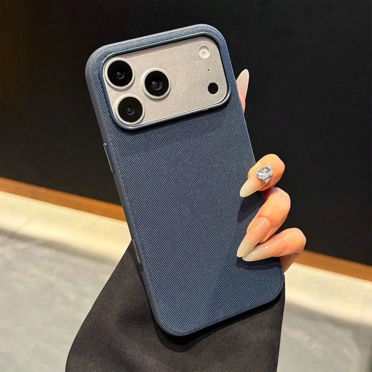 Luxury Woven Case - Magnetic Wireless Charging — product view 8