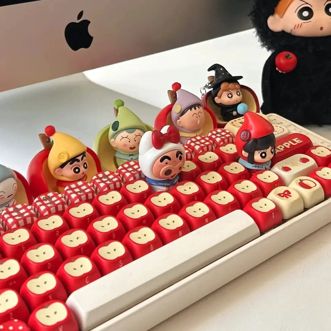 Crayon Shinchan Dwarf Fairy Tale Keycap Blind Box