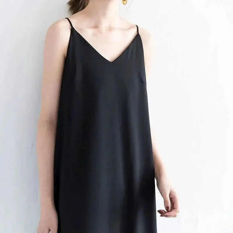 Slimming V Neck Midi Dress Chic Comfort Stylish Fit Everyday