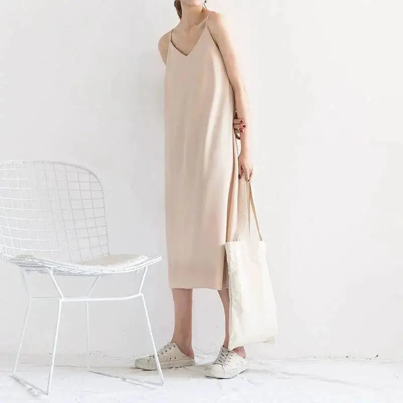 Slimming V Neck Midi Dress Chic Comfort Stylish Fit Everyday
