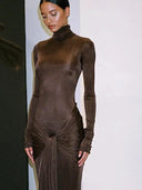 Flattering Maxi Dress for Autumn Parties