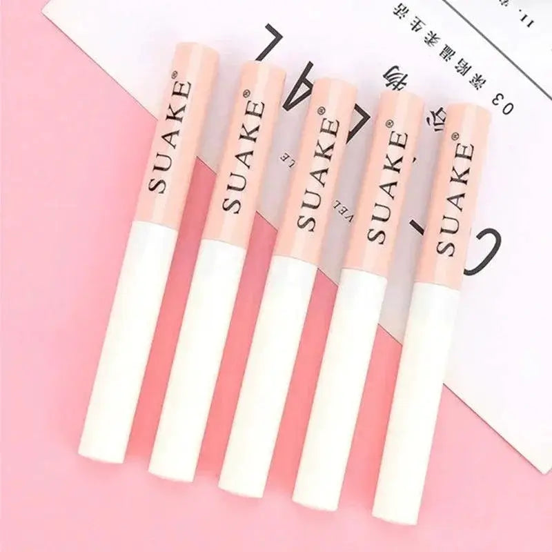 Brown Waterproof Mascara for Lengthening and Curling Lashes