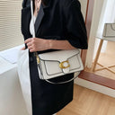 Smart Shoulder Bag for Everyday Use
