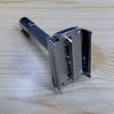Classic Stainless Steel Double Edge Razor for Smooth Shaving