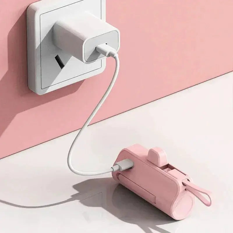 Compact 10000 mAh Fast Charging Power Bank Built In Cable