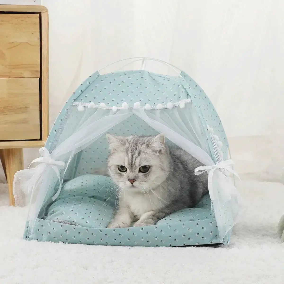 Cozy Cat Tent Bed With Warm Accessories For Feline Comfort