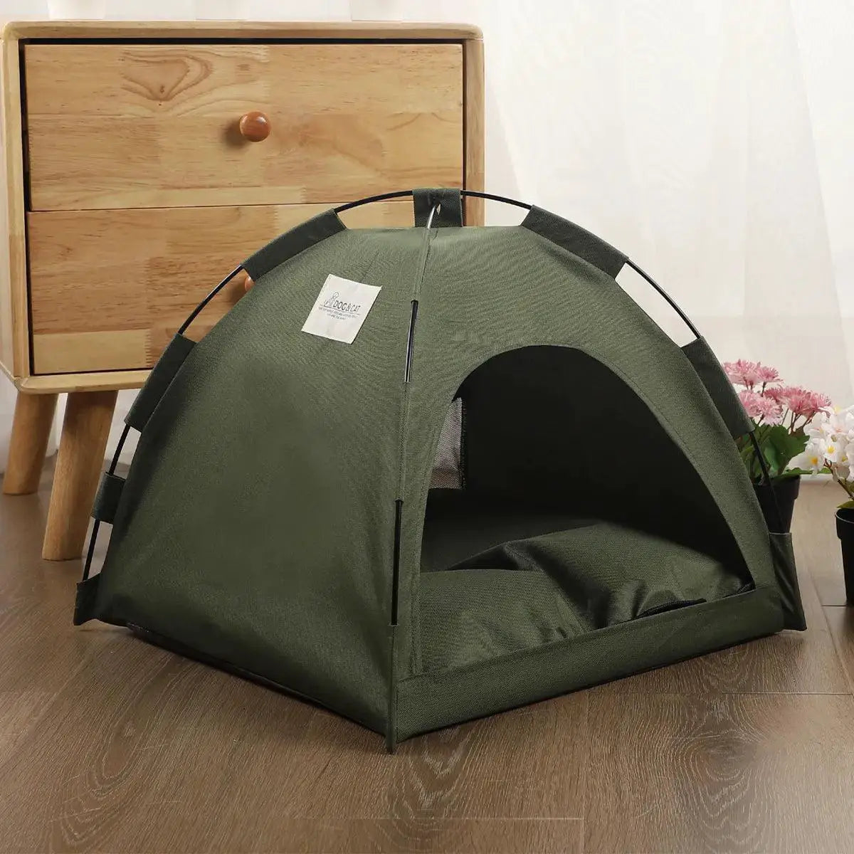 Cozy Cat Tent Bed With Warm Accessories For Feline Comfort