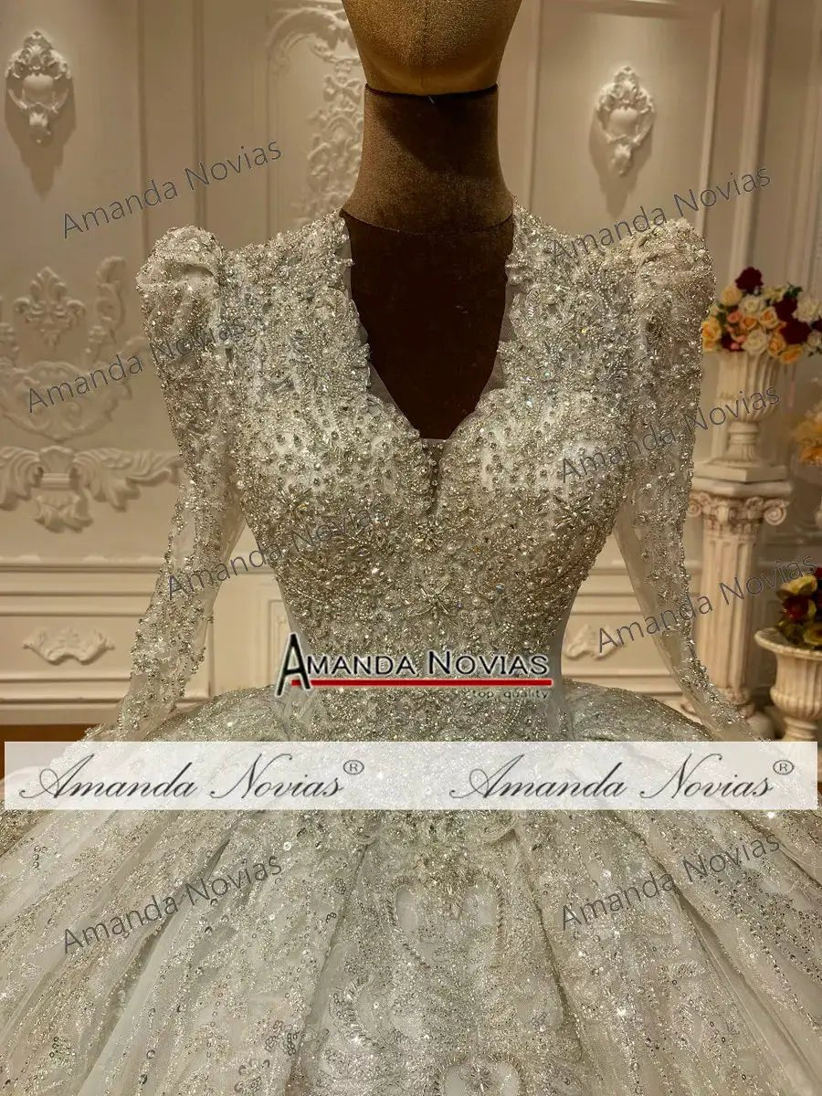 Customized Lace Bridal Dress With V Neckline Real Photo Amanda Novias